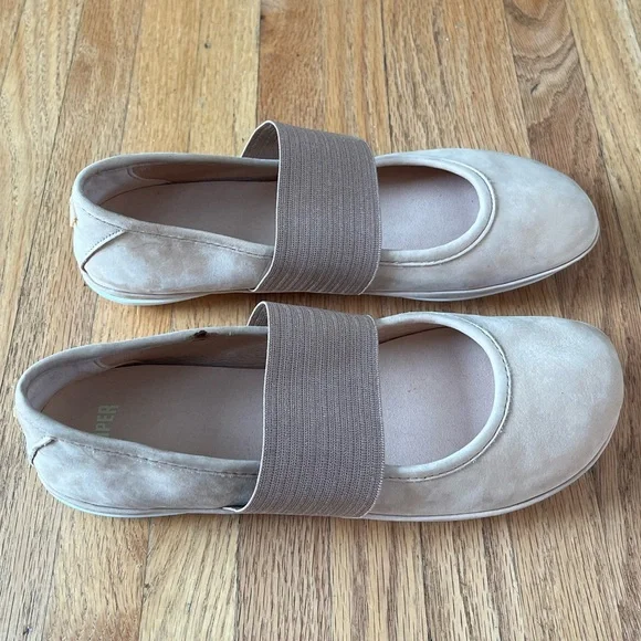 Camper Beige Flats with Elastic Strap - Picture 1 of 8
